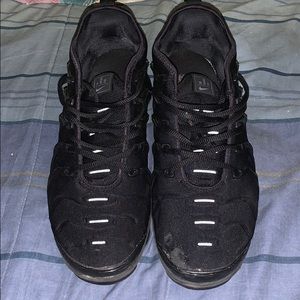 Nike vapor max plus triple black